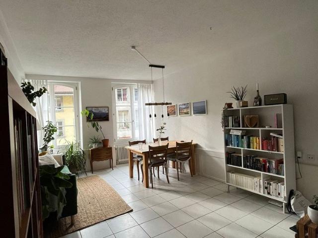 2 Zimmer, 50 m², 2. Stock