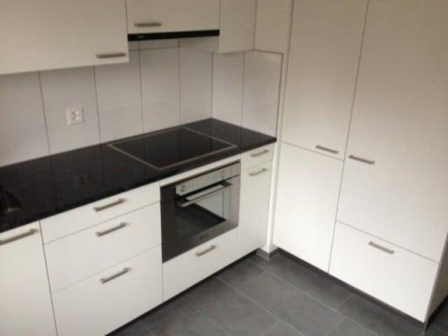2 Zimmer, 50 m², 2. Stock