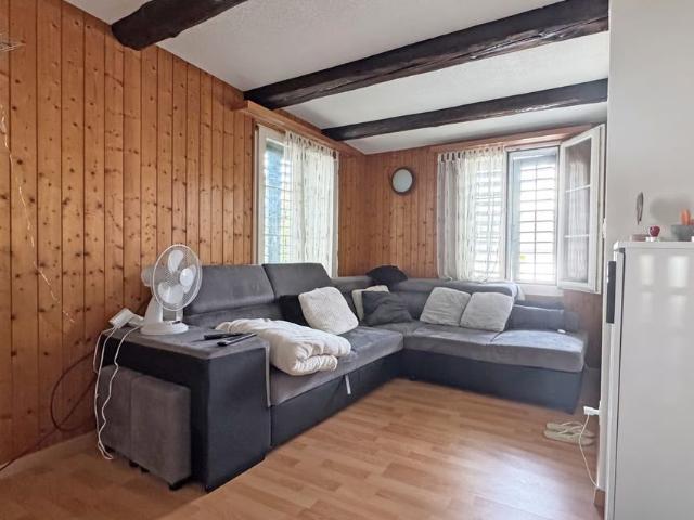 2 Zimmer, 50 m², 2. Stock