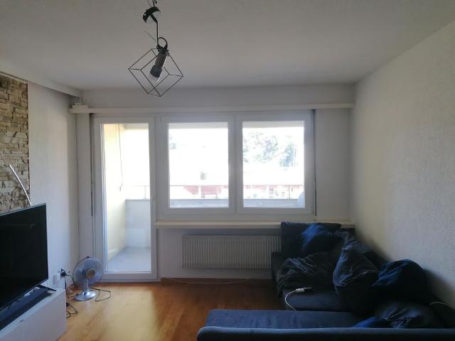 2 Zimmer, 50 m², 2. Stock