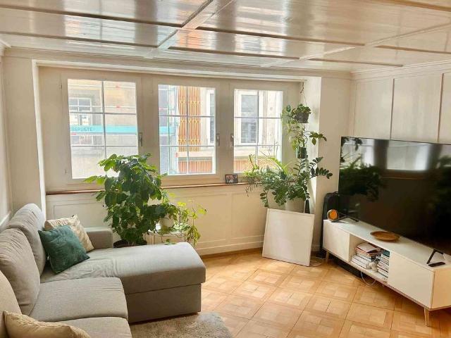 2 Zimmer, 50 m², 2. Stock