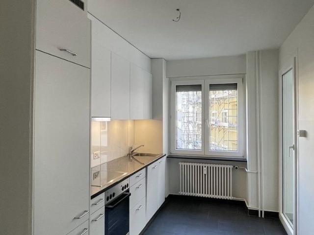 2 Zimmer, 50 m², 2. Stock