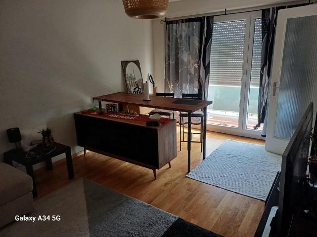 2 Zimmer, 50 m², 4. Stock