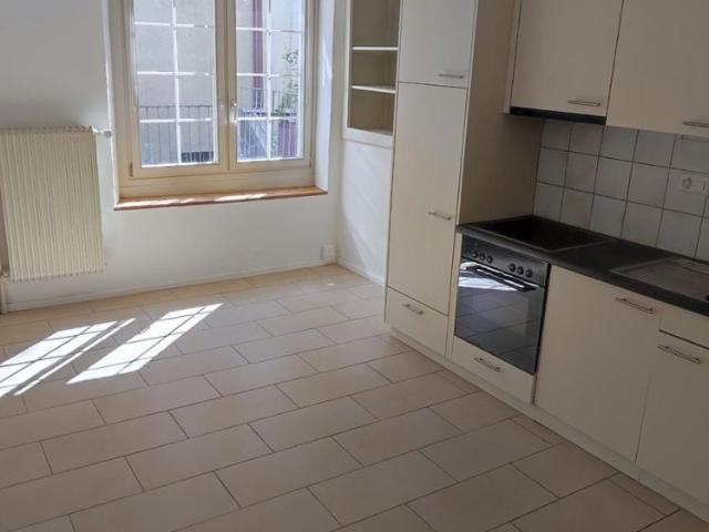 2 Zimmer, 51 m², 1. Stock