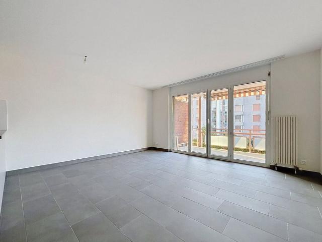 2 Zimmer, 51 m², 1. Stock