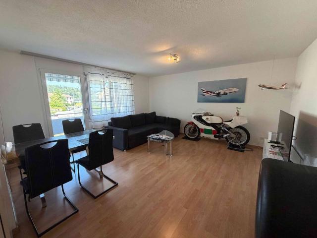 2 Zimmer, 52 m², 1. Stock