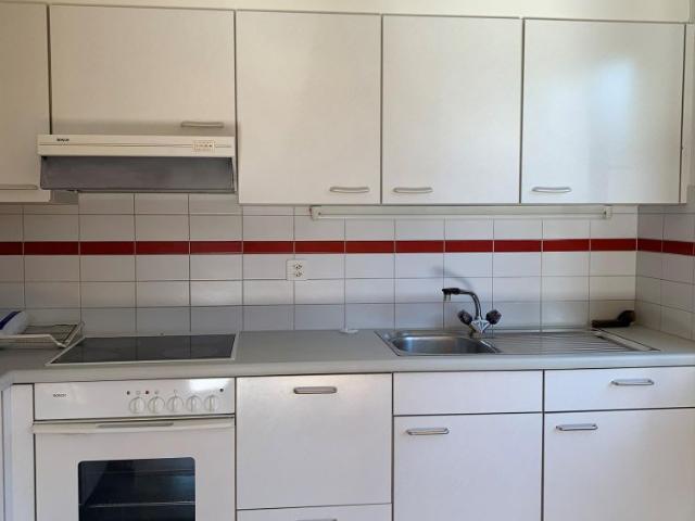 2 Zimmer, 52 m², 1. Stock