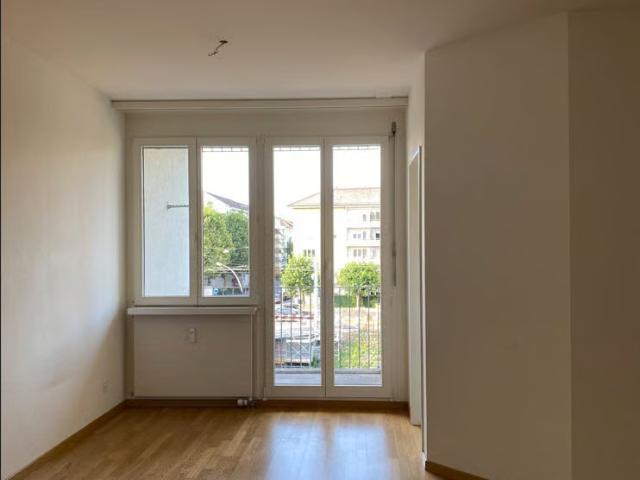 2 Zimmer, 52 m², 1. Stock