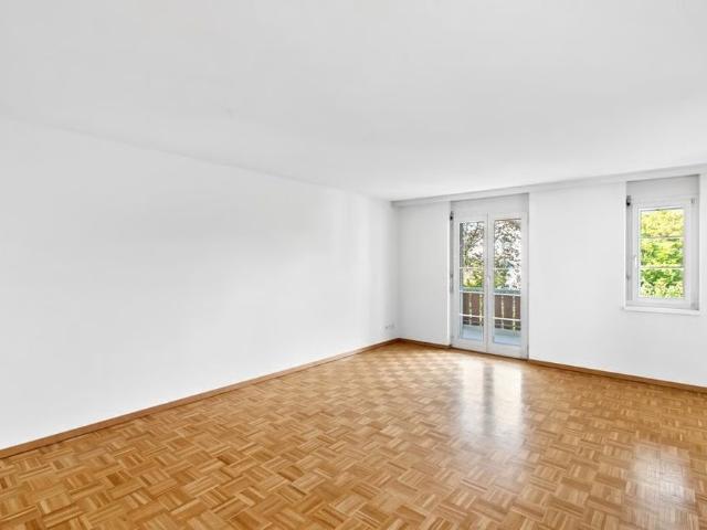 2 Zimmer, 52 m², 2. Stock