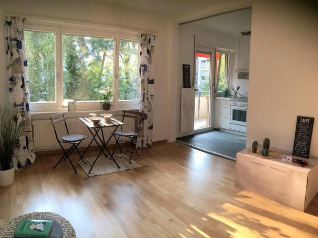 2 Zimmer, 52 m², 2. Stock