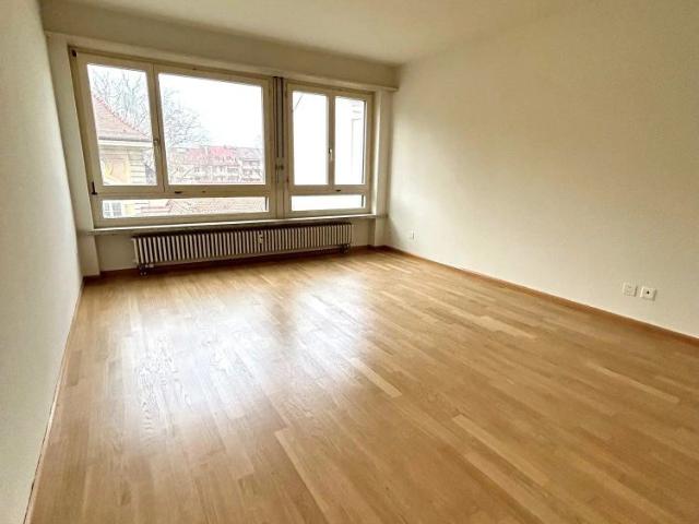 2 Zimmer, 52 m², 3. Stock