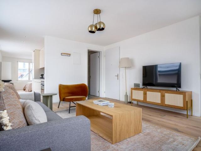 2 Zimmer, 52 m², 4. Stock