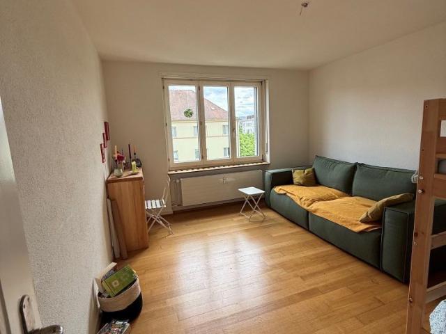 2 Zimmer, 52 m², 4. Stock