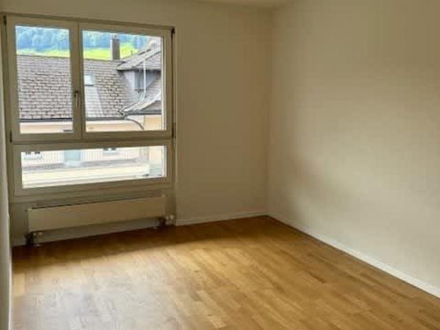 2 Zimmer, 52 m², 4. Stock
