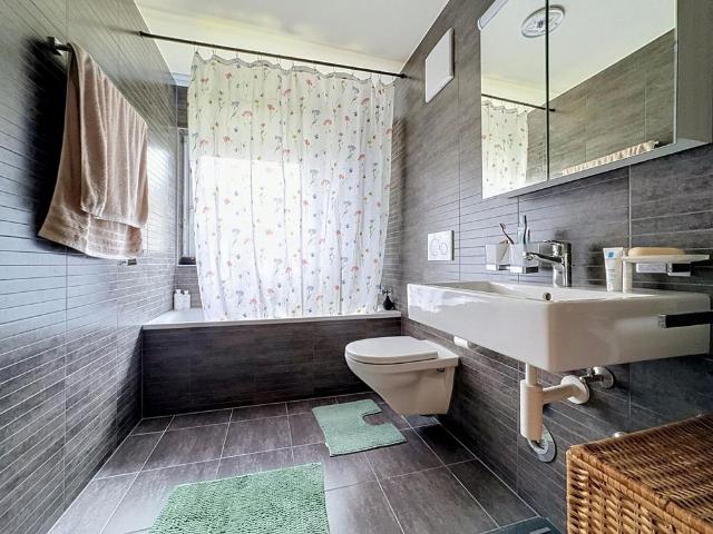 2 Zimmer, 57 m², EG