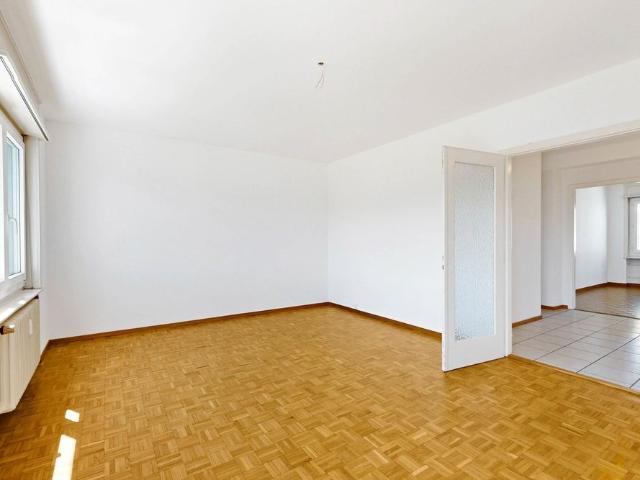 2 Zimmer, 57 m², 2. Stock