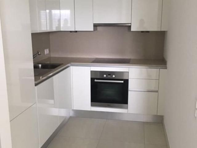2 Zimmer, 57 m², 2. Stock