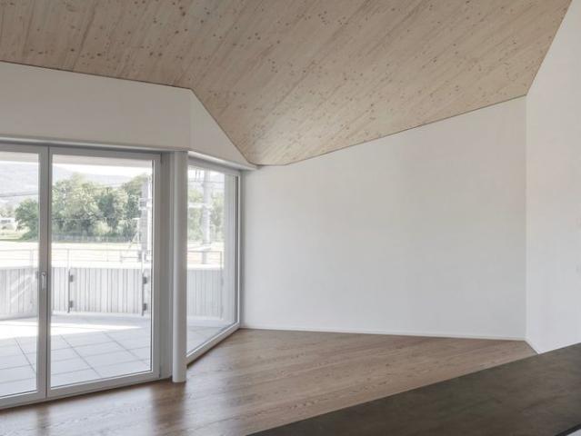 2 Zimmer, 57 m², 2. Stock