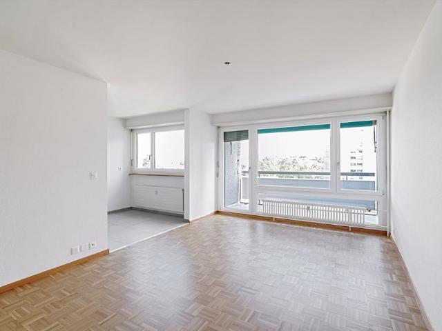 2 Zimmer, 57 m², 4. Stock