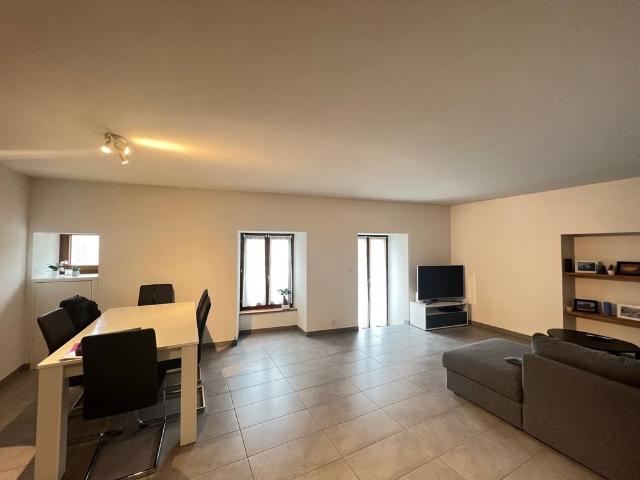 2 Zimmer, 54 m², 1. Stock