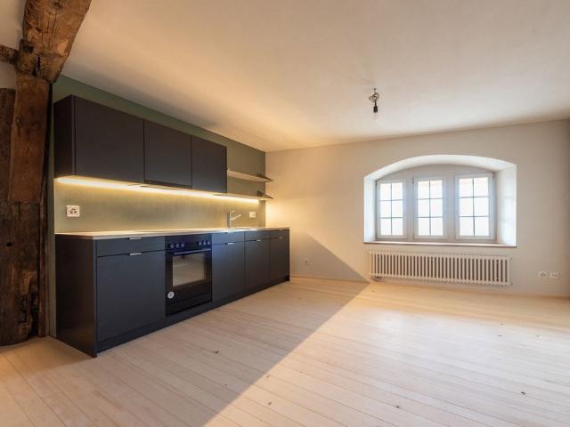 2 Zimmer, 54 m², 1. Stock