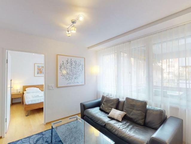 2 Zimmer, 54 m², 2. Stock