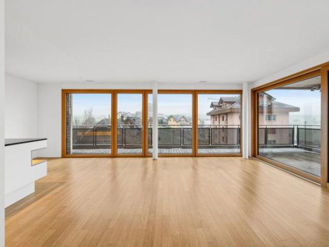 2 Zimmer, 54 m², 4. Stock