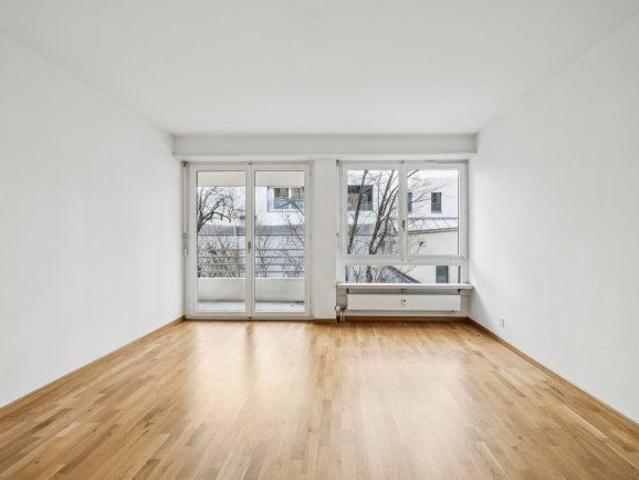 2 Zimmer, 55 m², 1. Stock