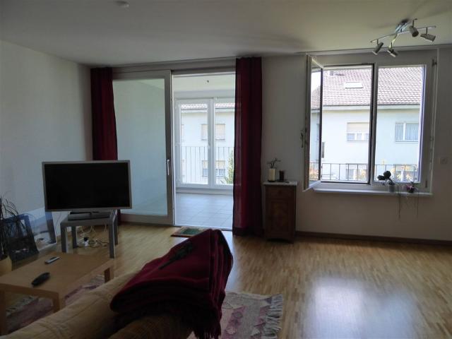 2 Zimmer, 55 m², 1. Stock