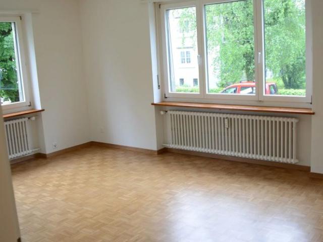 2 Zimmer, 55 m², 2. Stock