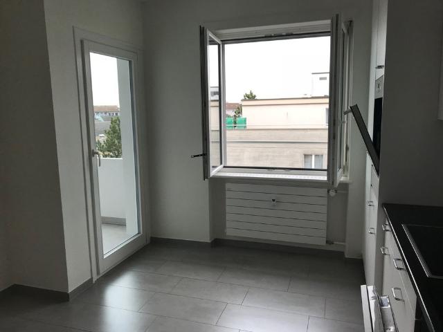 2 Zimmer, 55 m², 4. Stock