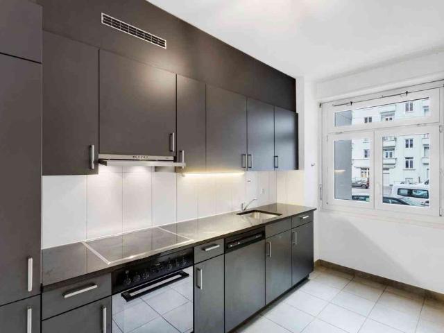 2 Zimmer, 56 m², 2. Stock