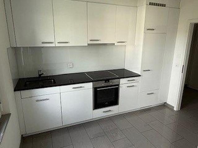 2 Zimmer, 56 m², 2. Stock