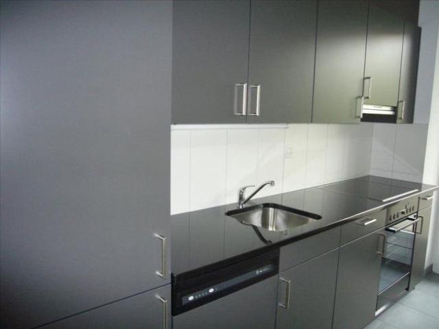 2 Zimmer, 56 m², 2. Stock