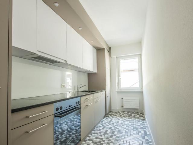 2 Zimmer, 56 m², 2. Stock