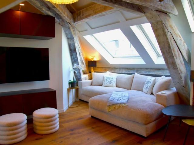 2 Zimmer, 56 m², 5. Stock