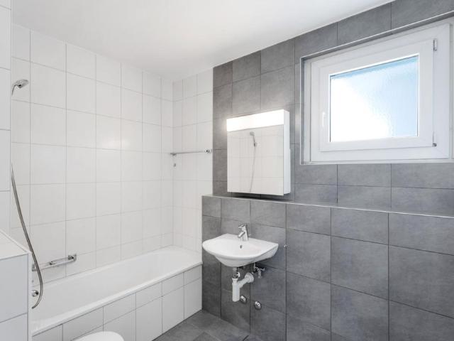 2 Zimmer, 56 m², 5. Stock