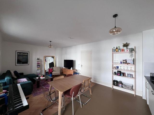 2 Zimmer, 58 m², 1. Stock