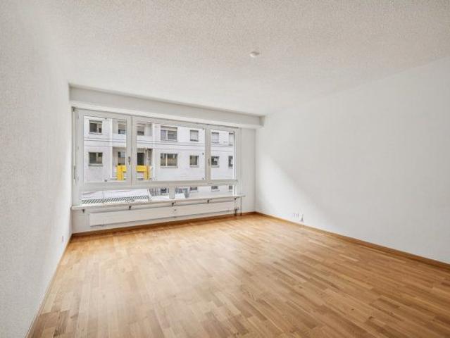 2 Zimmer, 58 m², 3. Stock