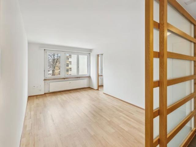 2 Zimmer, 58 m², 3. Stock