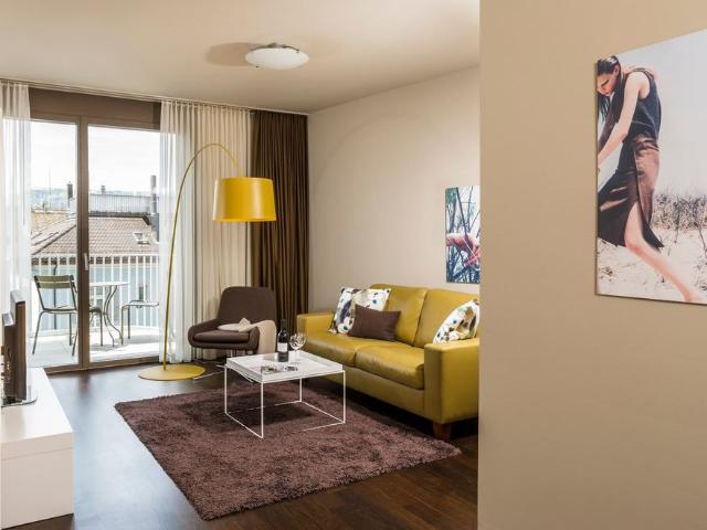 2 Zimmer, 58 m², 4. Stock