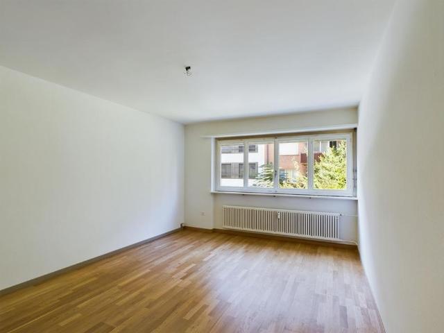 2 Zimmer, 58 m², 4. Stock