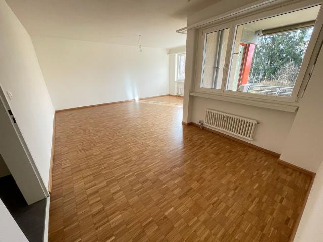 2 Zimmer, 63 m², 2. Stock