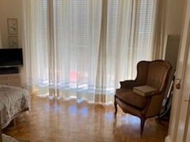 2 Zimmer, 63 m², 2. Stock