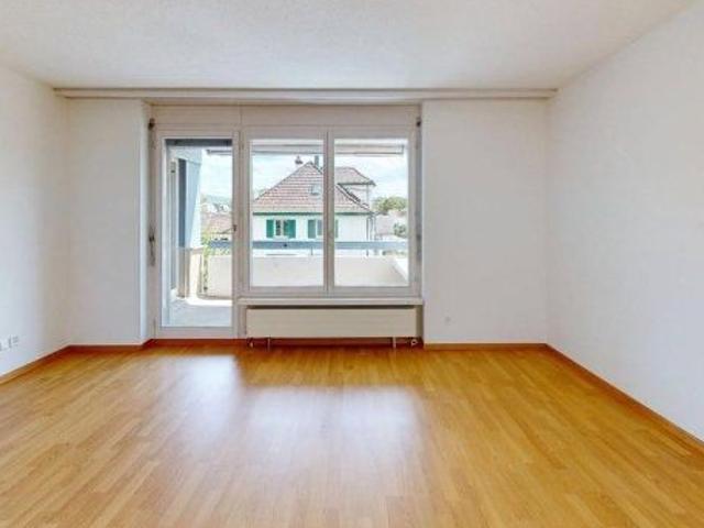 2 Zimmer, 63 m², 4. Stock