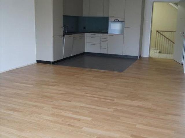 2 Zimmer, 63 m², 4. Stock