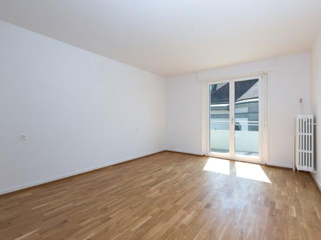 2 Zimmer, 63 m², 4. Stock