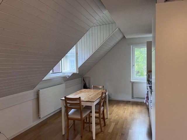 2 Zimmer, 60 m², 1. Stock