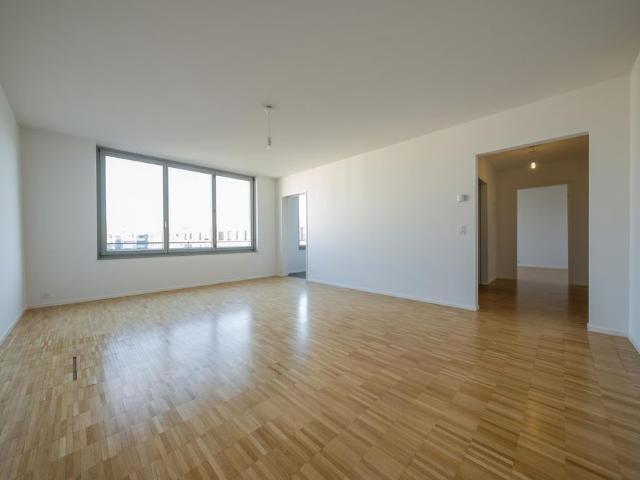 2 Zimmer, 60 m², 2. Stock