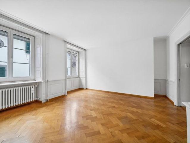 2 Zimmer, 60 m², 2. Stock